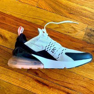 Nike AirMax 270 Platinum Coral
